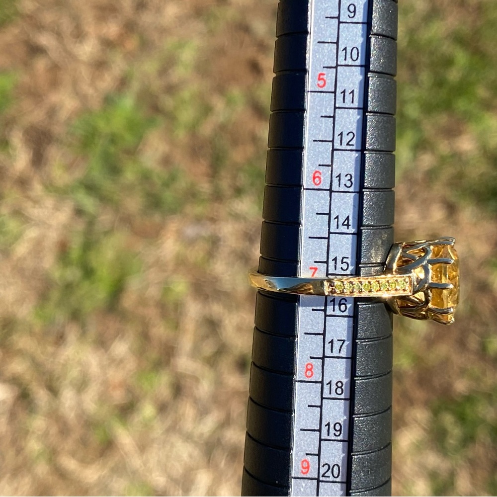 10K Yellow Gold Citrine Ring - Picture 7 of 12
